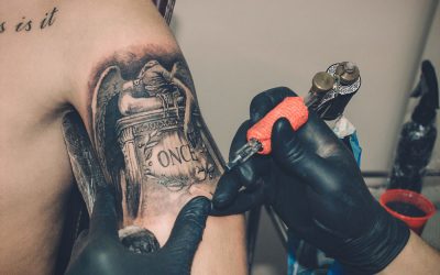 How do I know if the tattooist complies with regulations and standards?